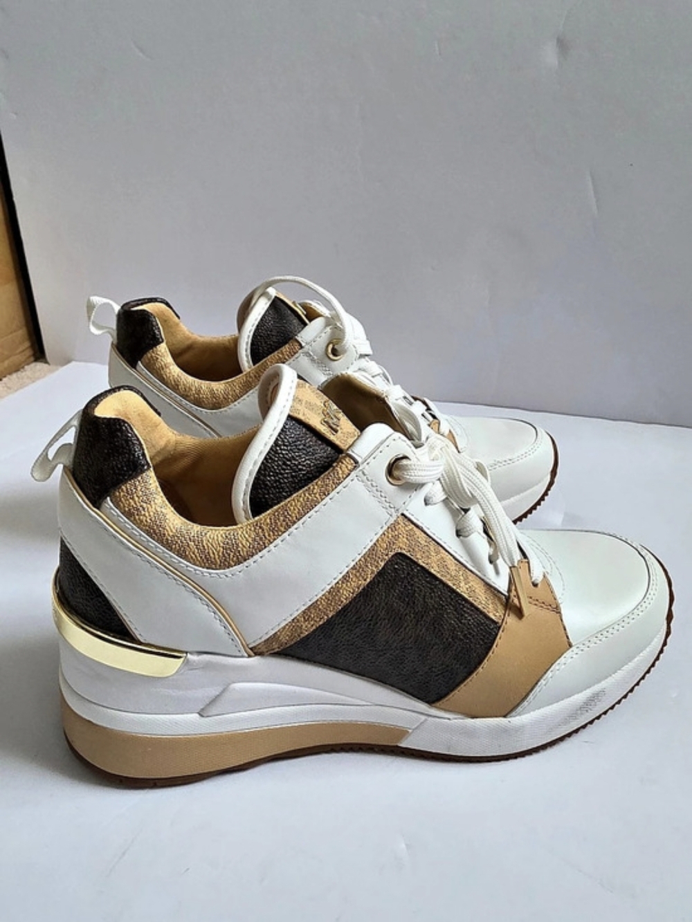 Michael Kors Bradshaw Trainer Leather Platform Sneakers US 6M Like New